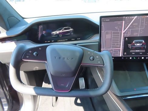 Used 2023 Tesla Model X AWD/4WD image 13