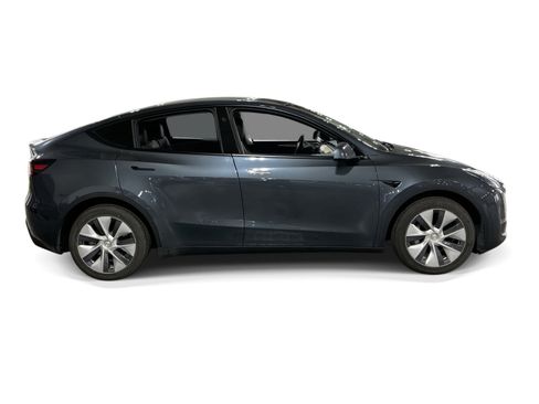 Certified 2023 Tesla Model Y Long Range AWD/4WD image 7