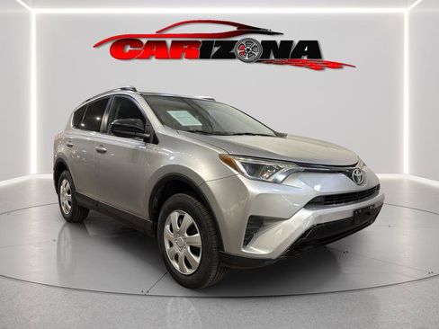 Used 2016 Toyota RAV4 LE image 1