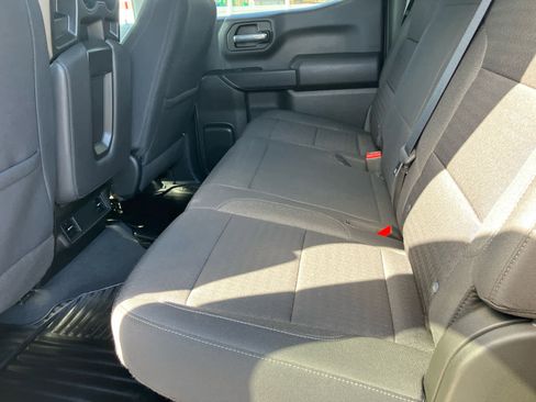 Used 2022 Chevrolet Silverado 1500 Custom image 10