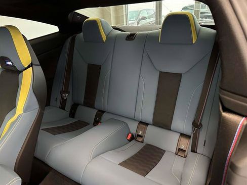 Used 2024 BMW M4 Competition w/ Executive Package image 9