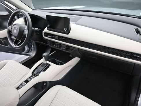 Used 2023 Honda HR-V LX image 39