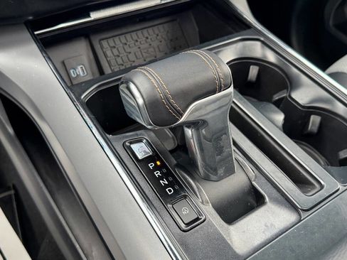 Used 2024 Ford F150 Lightning Lariat image 45