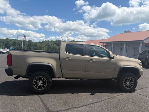Used 2022 Chevrolet Colorado ZR2 AWD/4WD image 11