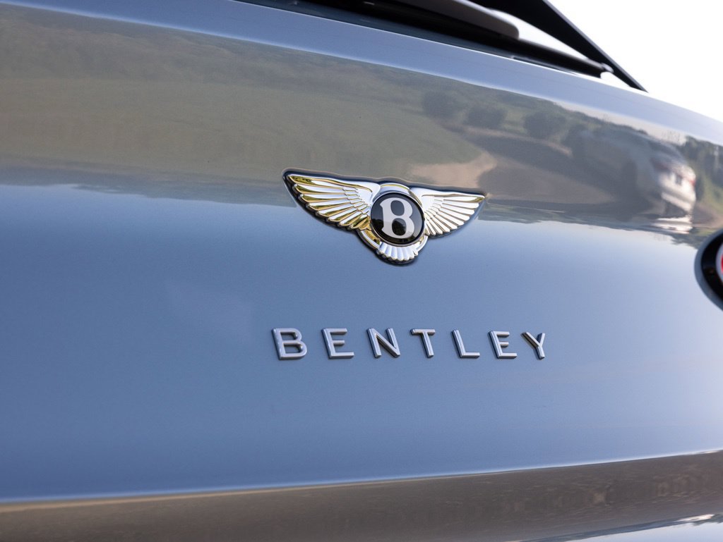 Used 2023 Bentley Bentayga AWD/4WD image 66