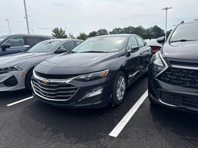 Used 2025 Chevrolet Malibu LT