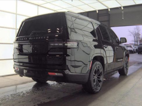 Used 2024 Jeep Grand Wagoneer Series II w/ Quick Order Packagew 28T image 3