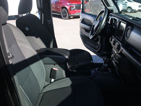Used 2021 Jeep Wrangler Unlimited Sport AWD/4WD image 29