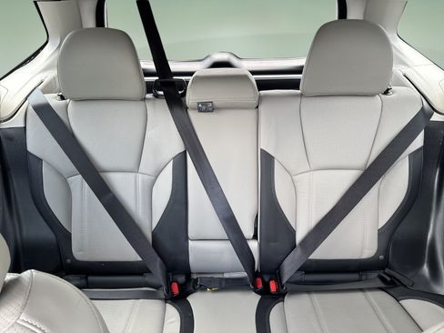 Used 2020 Subaru Forester Limited AWD/4WD image 18