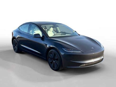 Used 2025 Tesla Model 3 Long Range image 7