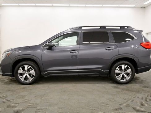 Used 2024 Subaru Ascent Premium w/ Convenience Package image 3