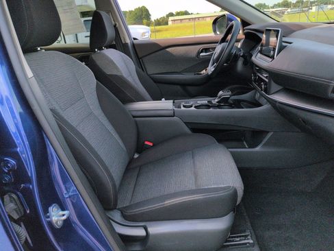 Used 2023 Nissan Rogue SV AWD/4WD image 33