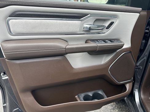 New 2026 RAM 1500 Laramie AWD/4WD image 10