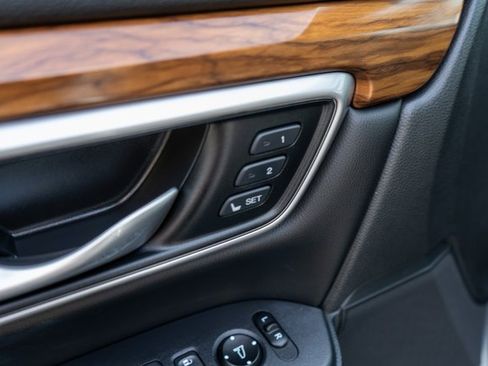 Used 2020 Honda CR-V Touring image 19