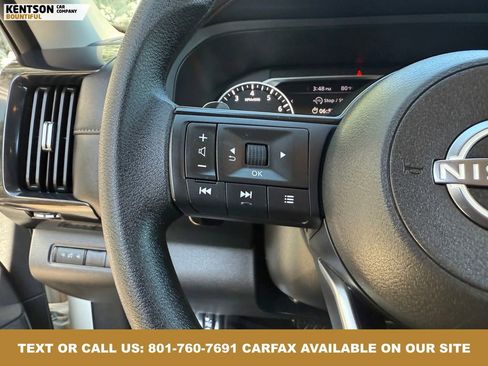 Used 2024 Nissan Pathfinder S image 18