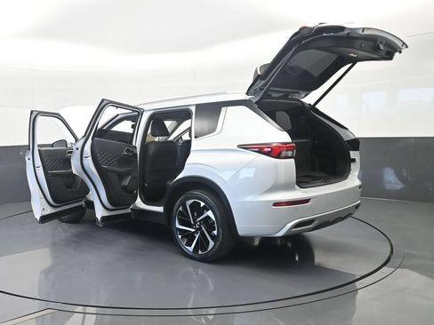 Used 2024 Mitsubishi Outlander SEL FWD image 79