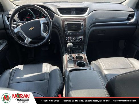 Used 2017 Chevrolet Traverse LT AWD/4WD image 18
