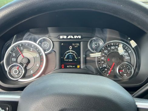 Used 2022 RAM 2500 Big Horn w/ Cold Weather Group AWD/4WD image 33