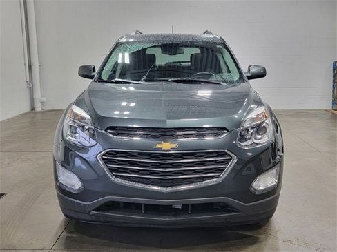 Used 2017 Chevrolet Equinox LT w/ Convenience Package image 3