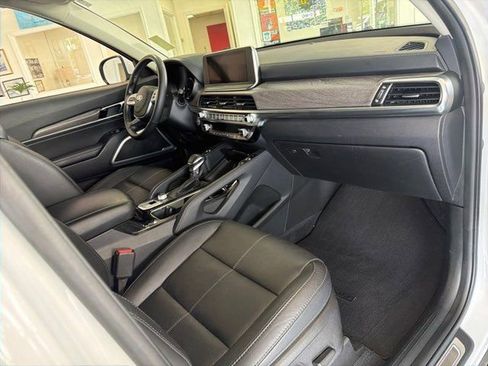 Used 2020 Kia Telluride EX w/ EX Premium Package FWD image 13