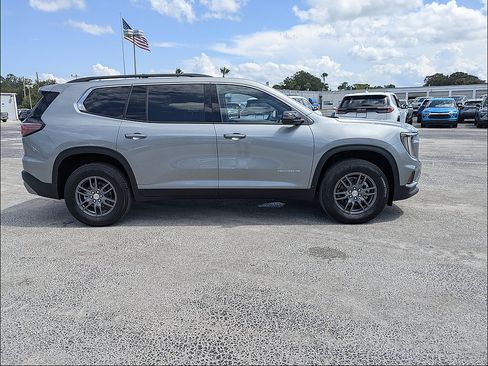 New 2026 GMC Acadia Elevation FWD image 3