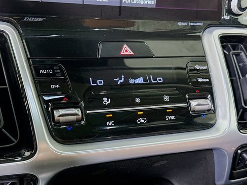 Certified 2021 Kia Sorento SX Prestige AWD/4WD image 8