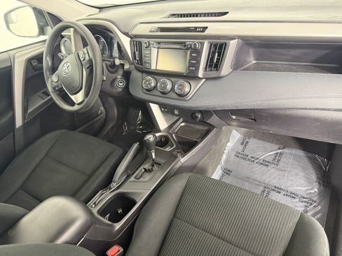 Used 2018 Toyota RAV4 LE w/ All Weather Liner Package FWD image 11