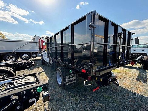 New 2024 Ford F550 4x4 SuperCab Super Duty image 5