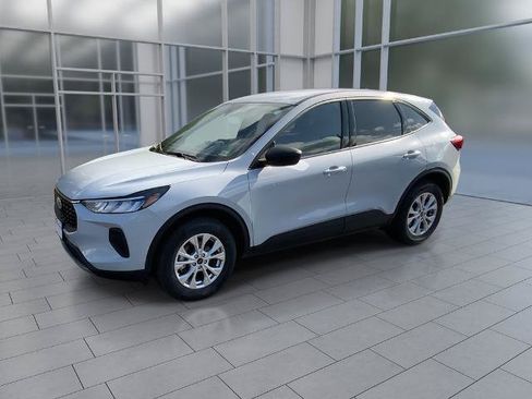 Certified 2025 Ford Escape Active AWD/4WD image 4