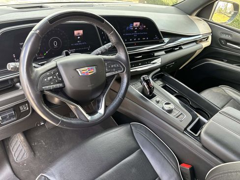 Used 2024 Cadillac Escalade Sport image 23