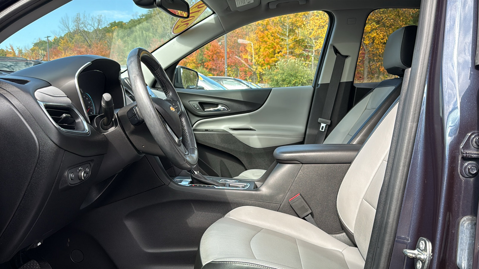 Used 2019 Chevrolet Equinox Premier AWD/4WD image 13