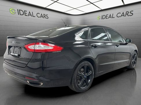 Used 2016 Ford Fusion SE FWD image 5