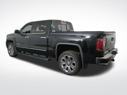 Used 2018 GMC Sierra 1500 Denali w/ Denali Ultimate Package AWD/4WD image 7