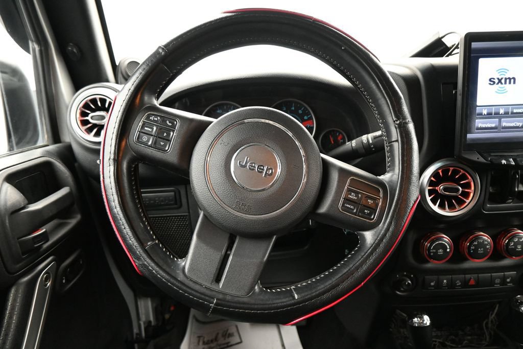 Used 2012 Jeep Wrangler Unlimited Rubicon AWD/4WD image 15