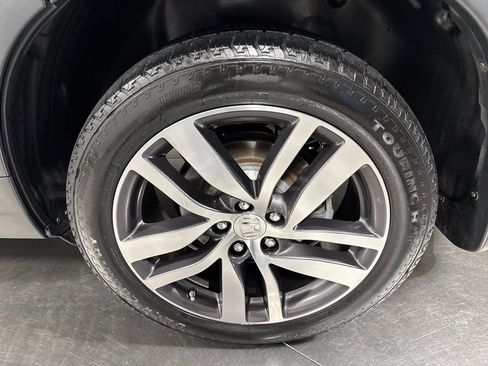 Used 2017 Honda Pilot Elite image 12