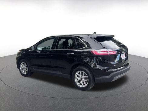 Used 2024 Ford Edge SEL image 9