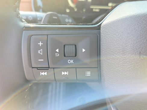New 2026 Nissan Pathfinder SL FWD image 23