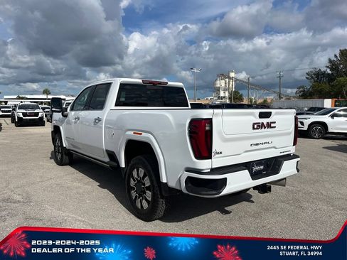 Used 2025 GMC Sierra 3500 Denali w/ Denali Reserve Package AWD/4WD image 5