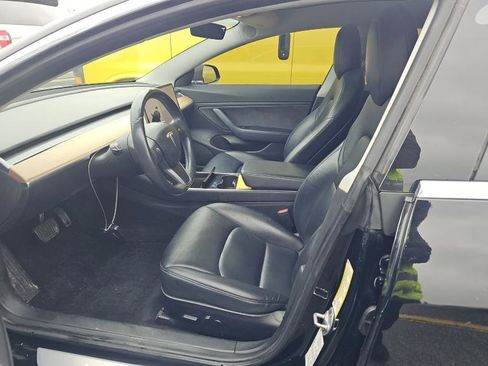 Used 2018 Tesla Model 3 Long Range image 3