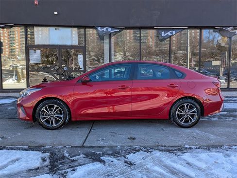 Used 2023 Kia Forte LXS image 10