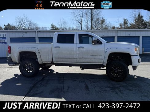 Used 2016 GMC Sierra 2500 Denali w/ Duramax Plus Package image 4