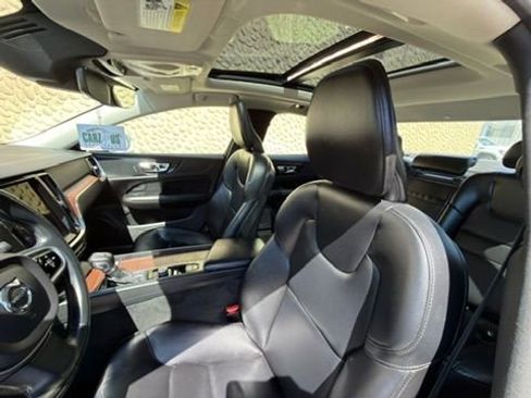 Used 2021 Volvo S60 T6 Momentum w/ Protection Package Premier AWD/4WD image 20