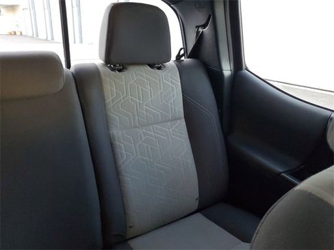 Used 2021 Toyota Tacoma TRD Off-Road image 14