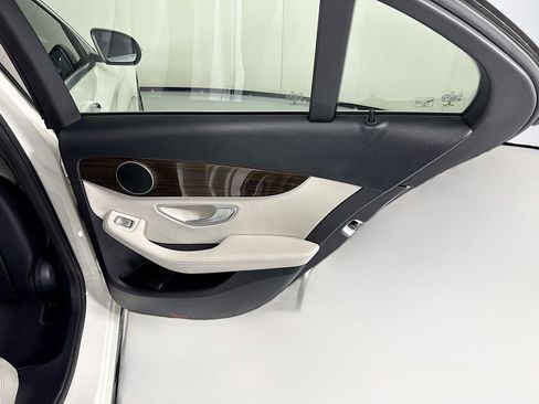 Used 2018 Mercedes-Benz C 300 Sedan image 27
