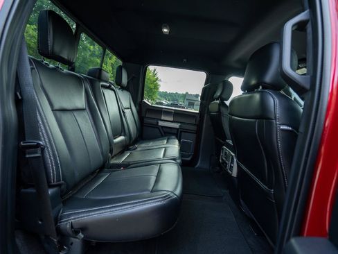 Used 2020 Ford F150 Lariat w/ Equipment Group 502A Luxury AWD/4WD image 19