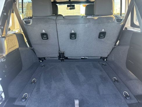 Used 2021 Jeep Wrangler Unlimited Sport image 28