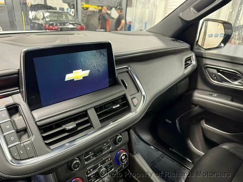 Used 2024 Chevrolet Tahoe Z71 w/ Luxury Package image 15