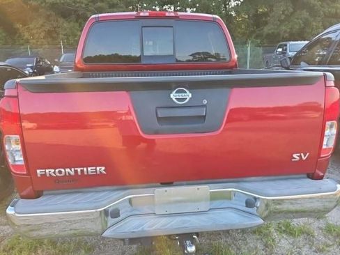 Used 2016 Nissan Frontier SV RWD image 6