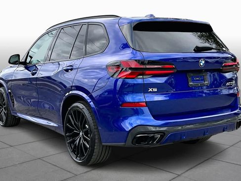 Used 2024 BMW X5 M60i image 11