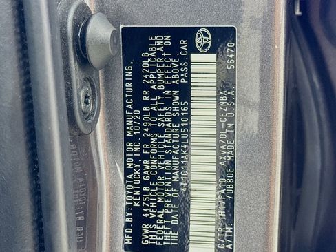 Used 2020 Toyota Camry LE FWD image 37